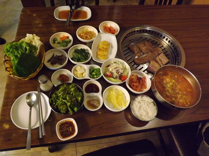 バンコクの韓国人街の韓国料理